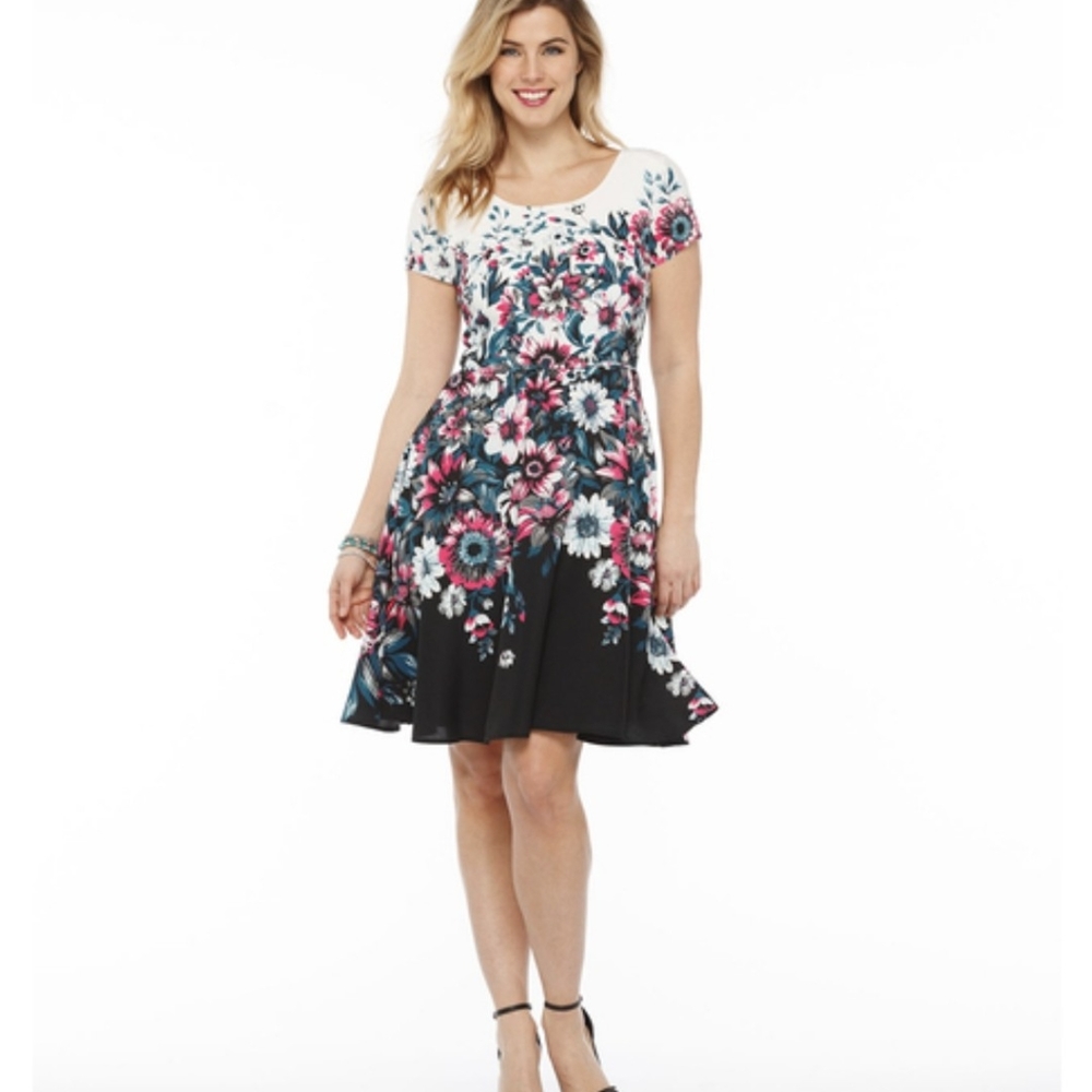 Light to dark colourful floral short sleeve full skirt dress